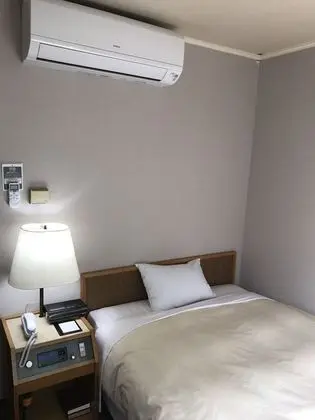 Tek Kişilik Oda, Sigara İçilmez