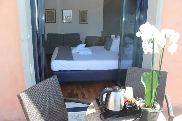 Stüdyo Süit, Balkon, Bahçe Manzaralı