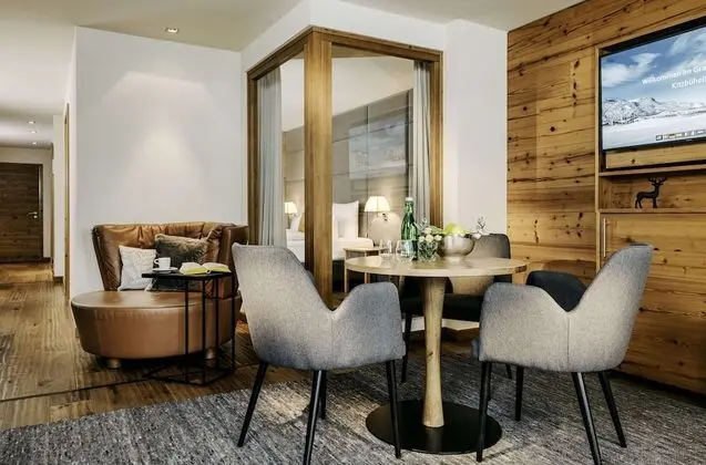 Junior Süit, Balkon, Dağ Manzaralı