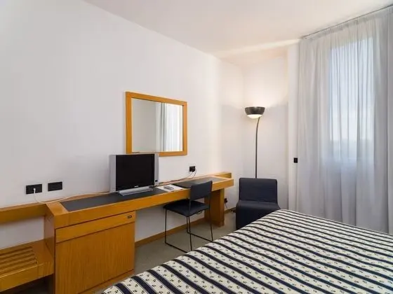 Dört Kişilik Oda (Quadruple occupancy)