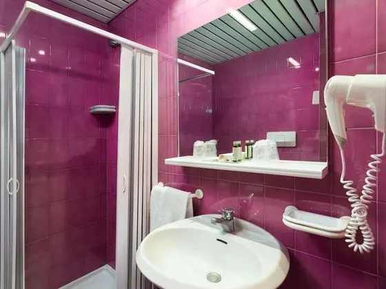 Dört Kişilik Oda (Quadruple occupancy)