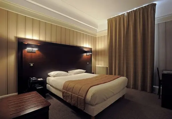 Comfort Tek Büyük Yataklı Oda