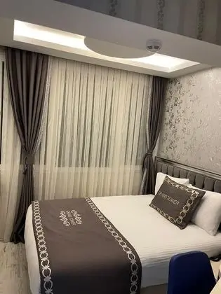 Grand Dört Kişilik Oda