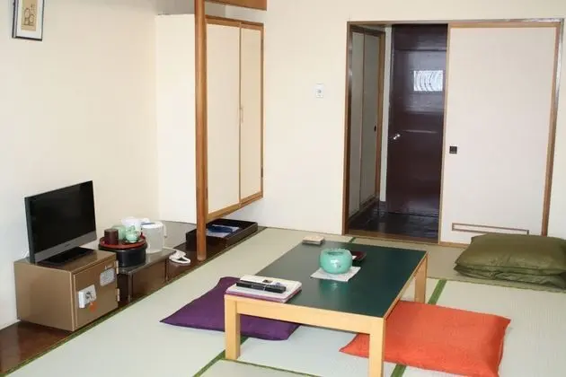 Traditional Oda, Ortak Banyo (with private toilet) (Halfboard Plan)