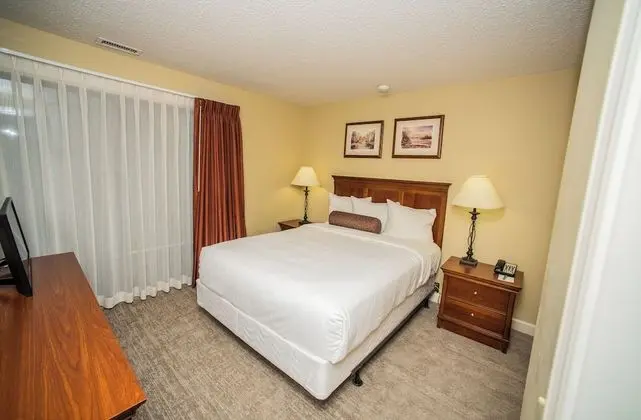 Oda, 1 Büyük (Queen) Boy Yatak ve Çekyat, Kısmi Manzaralı (Shores One Bedroom Condo)