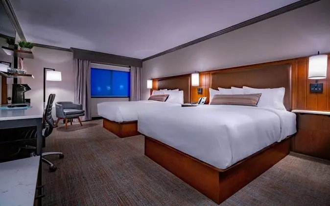 Standard Oda, 2 Büyük (Queen) Boy Yatak (Hotel Two Queen Beds)