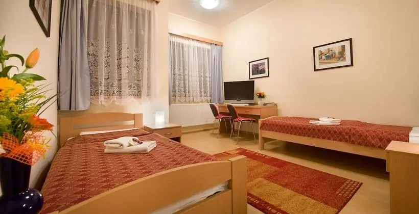Classic İki Ayrı Yataklı Oda