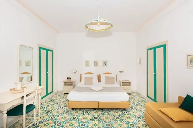 Deluxe Üç Kişilik Oda, Balkon, Deniz Manzaralı