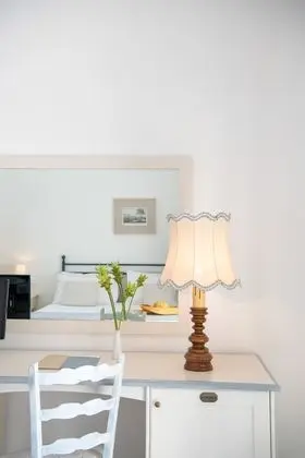 Standard Tek Büyük Yataklı Oda, Kısmi Deniz Manzaralı