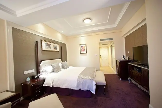 Luxury Oda