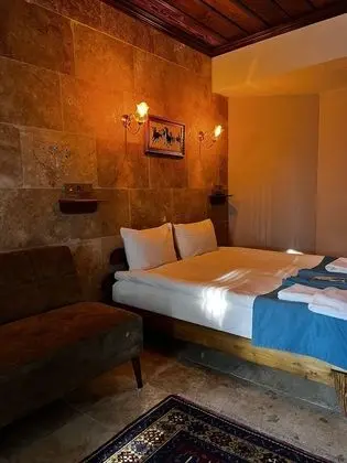 Design Tek Büyük Yataklı Oda, 1 Büyük (Queen) Boy Yatak, Sigara İçilmez, Bahçe Manzaralı
