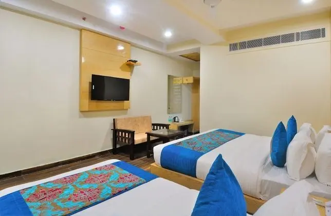 Deluxe Üç Kişilik Oda