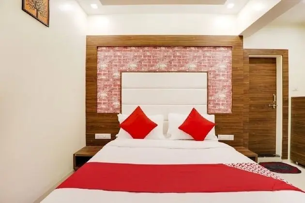 Double Bed AC Room