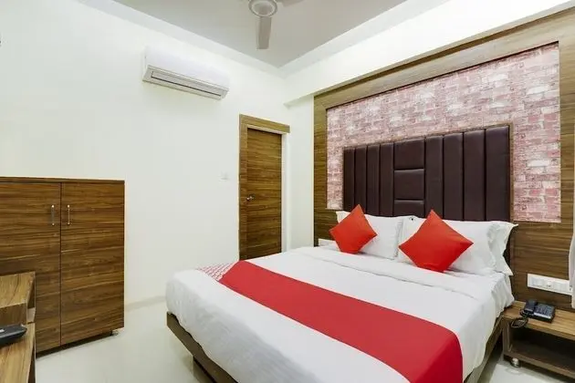 Double Bed AC Room
