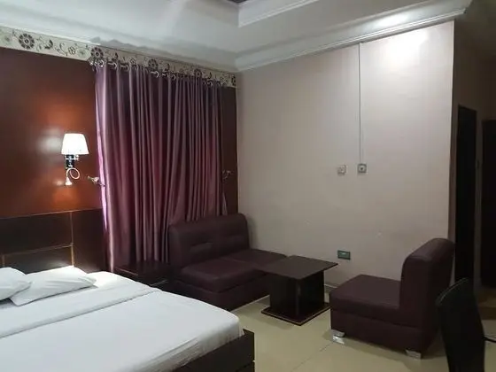 Tek Büyük Yataklı Oda