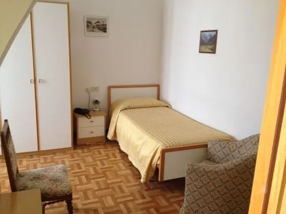 Tek Kişilik Oda