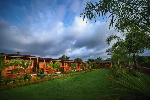Luxury Oda