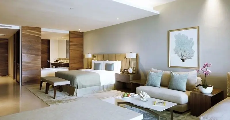 Ambassador Suite Ocean View