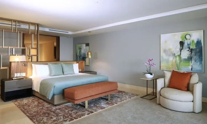 One Bedroom Governor Suite Ocean View