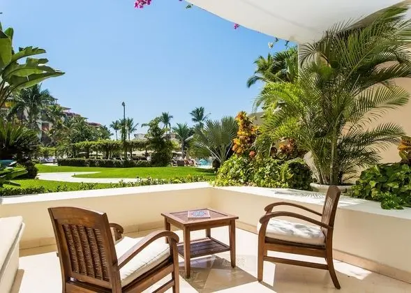 Master Parlor Suite Pool View