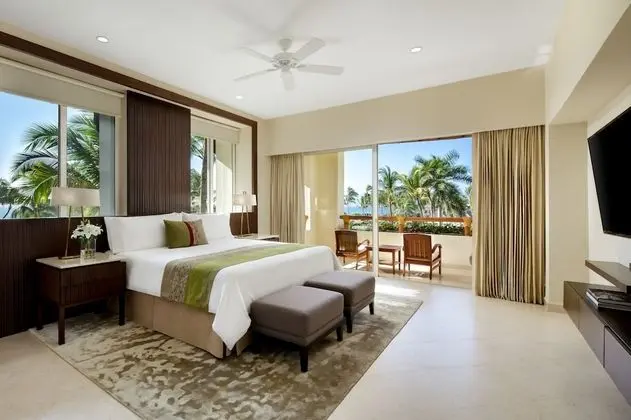 One Bedroom Governor Suite