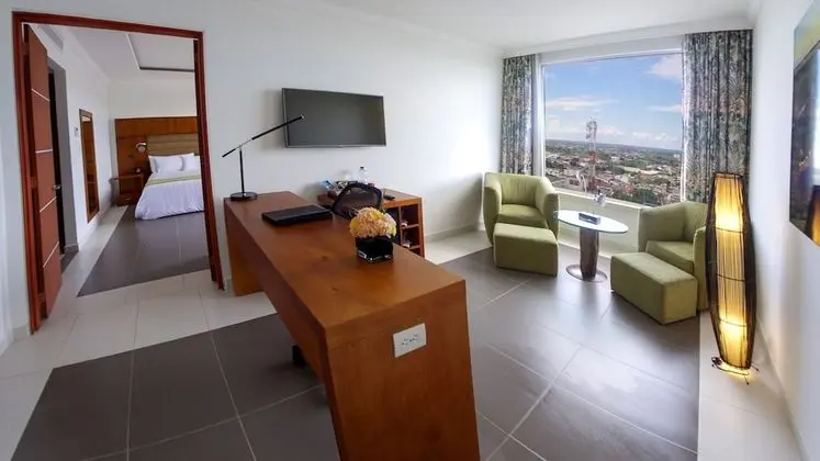 Junior Süit (Single)