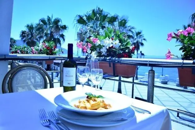 Panoramic Büyük Yataklı Tek Kişilik Oda