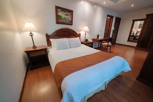 Tek Büyük Yataklı Oda