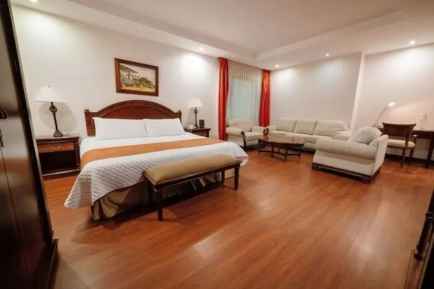 Tek Büyük Yataklı Oda