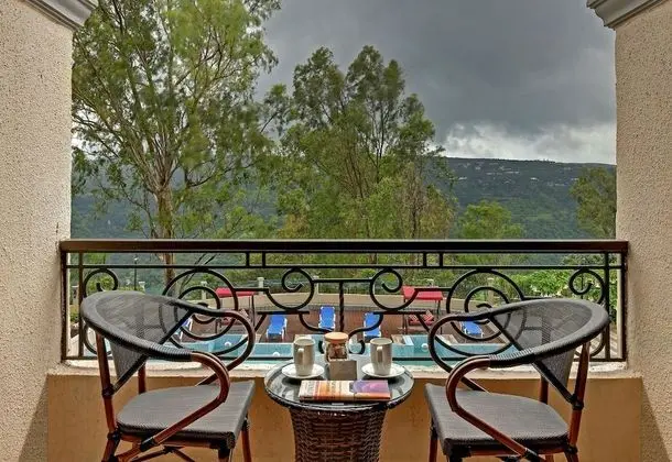 Club Oda, Balkon, Vadi Manzaralı (Fern)