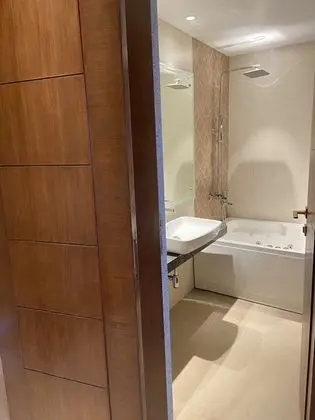 Stüdyo Süit, Balkon (Hazel Suite with Bathtub)