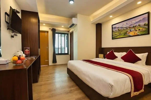 Deluxe Tek Büyük Yataklı Oda