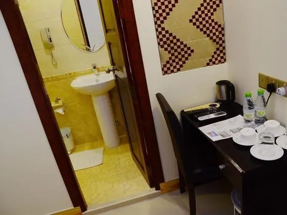 Standard Tek Büyük Yataklı Oda
