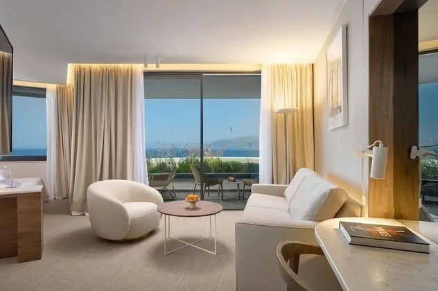 Premium İki Ayrı Yataklı Oda, Balkon (with Sofa)
