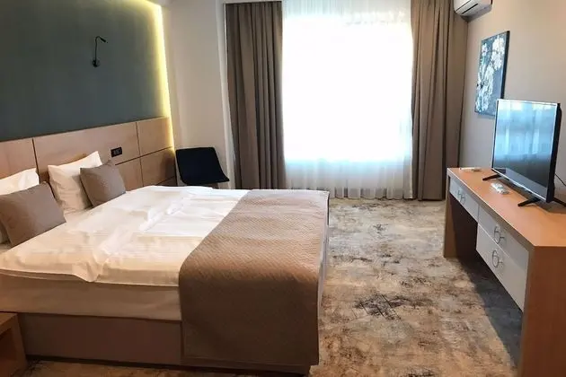 Tek Büyük Yataklı Oda