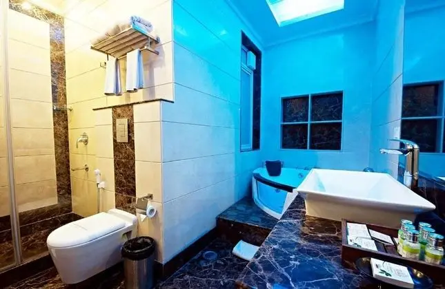 Süit (with Jacuzzi)