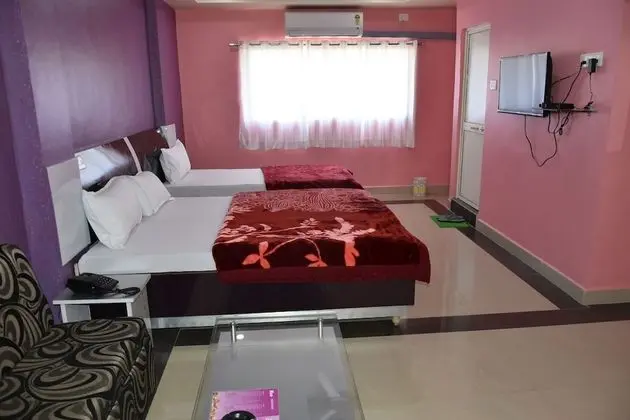 Luxury Tek Büyük Yataklı Oda