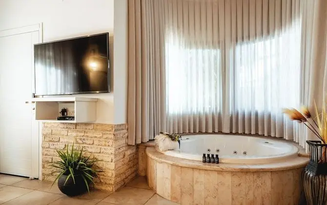 Romantic Kır Evi, Jakuzi, Dağ Manzaralı