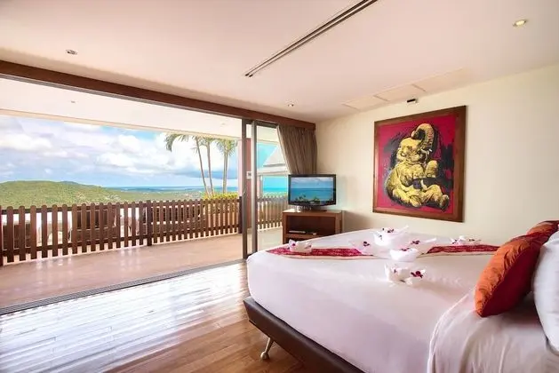 5 Bedrooms Villa with Private Pool