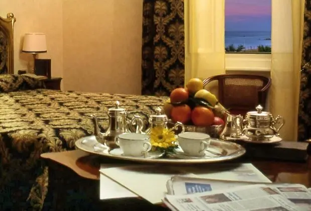 Standard Tek Büyük veya İki Ayrı Yataklı Oda