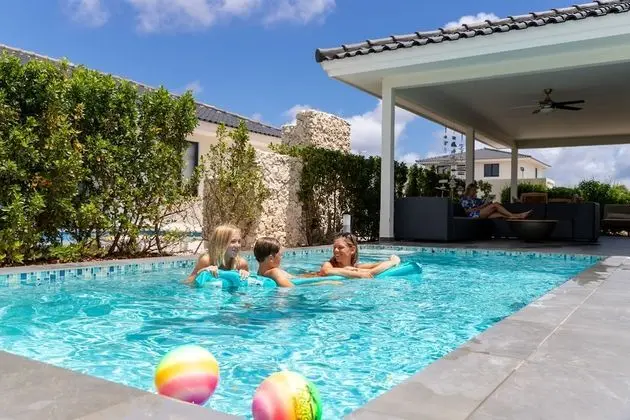 Executive Villa, 3 Yatak Odası, Kişiye Özel Havuzlu