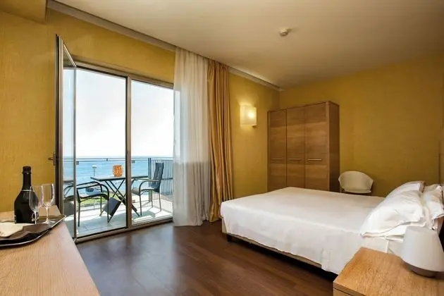 Superior Tek Büyük Yataklı Oda