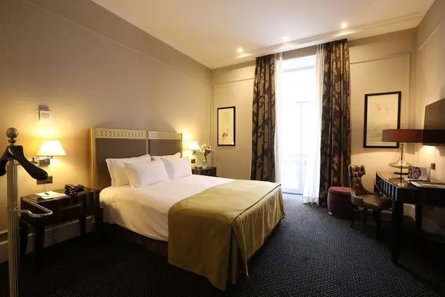 Yerevan Suite with Balcony