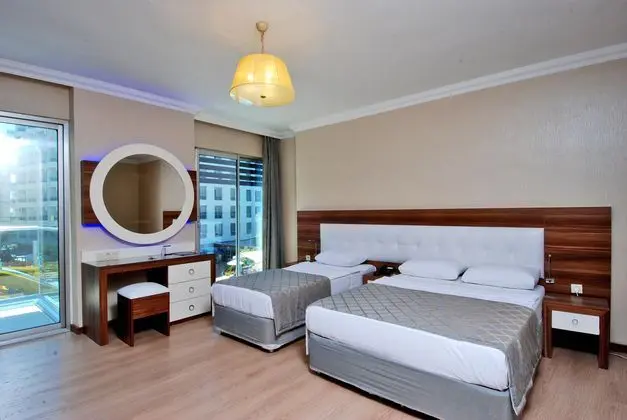 https://images.etstur.com/imgproxy/resize/2560x1440/files/images/hotelImages/etsrooms/765/Grand_Zaman_Garden___Annex_20260409112303_1.JPG