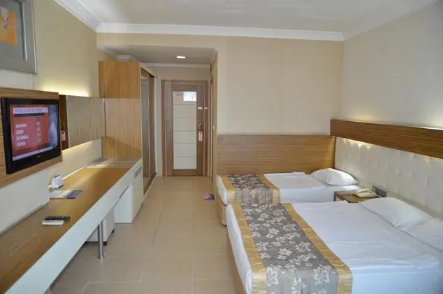 https://images.etstur.com/imgproxy/resize/2560x1440/files/images/hotelImages/etsrooms/765/Grand_Zaman_Garden___Annex_20260409112521_2.JPG