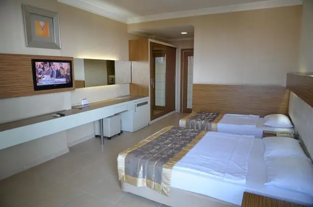 https://images.etstur.com/imgproxy/resize/2560x1440/files/images/hotelImages/etsrooms/765/Grand_Zaman_Garden___Annex_20260409112522_4.JPG