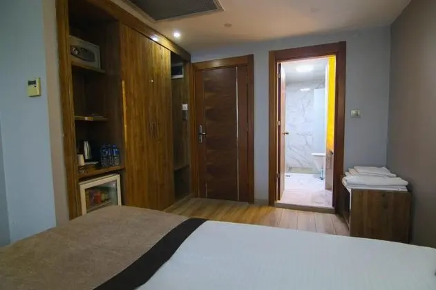 Standart Oda, Şehir Manzaralı
