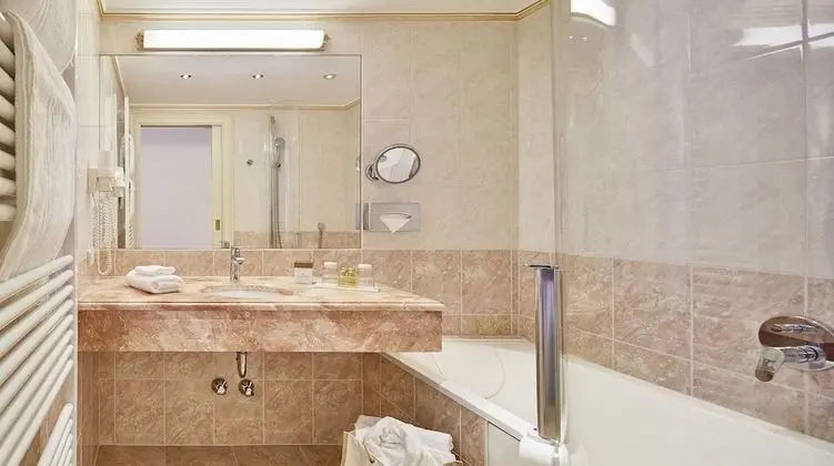 Comfort Tek Büyük Yataklı Oda, Göl Manzaralı