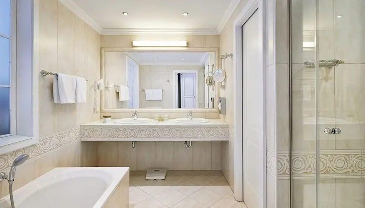 Deluxe Oda, Balkon, Göl Manzaralı
