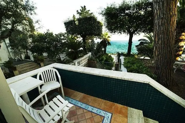 Tek Büyük Yataklı Oda, 1 Çift Kişilik Yatak, Balkon, Deniz Manzaralı